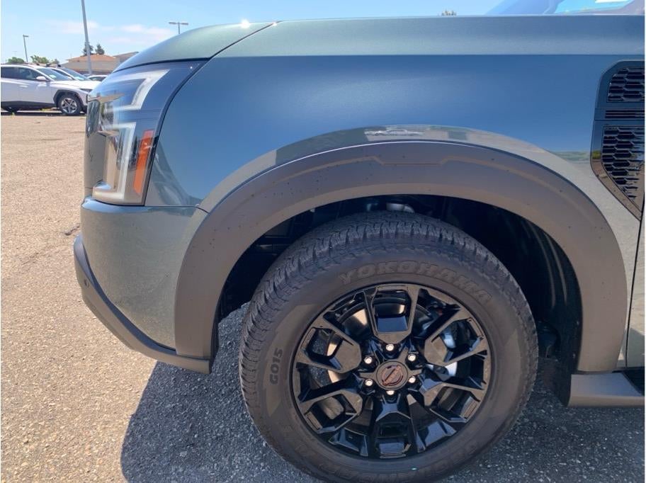 2026 Nissan Armada PRO-4X Sport Utility 4D