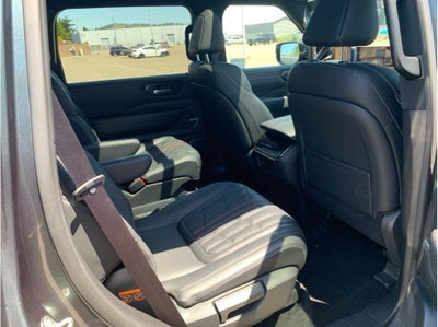 2026 Nissan Armada PRO-4X Sport Utility 4D