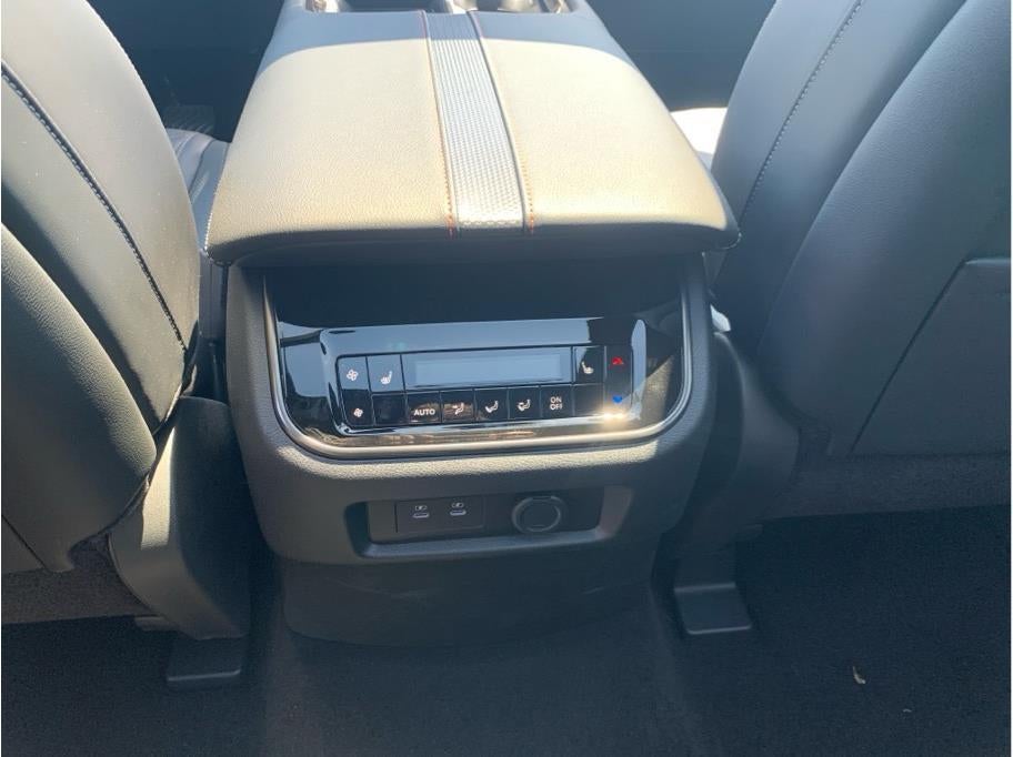 2026 Nissan Armada PRO-4X Sport Utility 4D