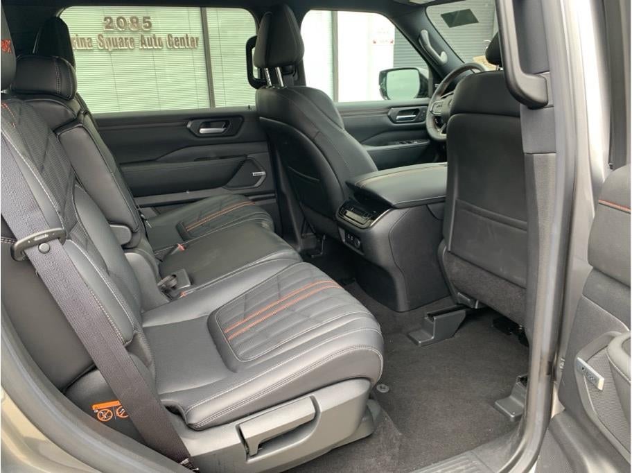 2025 Nissan Armada PRO-4X Sport Utility 4D