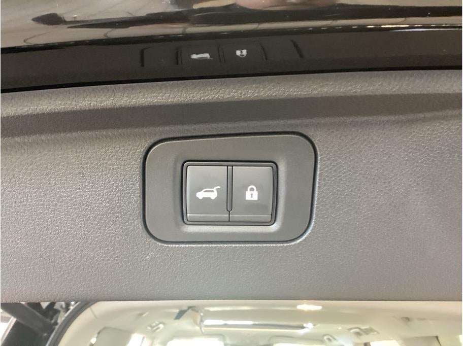 2025 Nissan Armada Platinum Sport Utility 4D