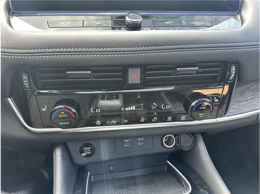 2025 Nissan Rogue Platinum Sport Utility 4D