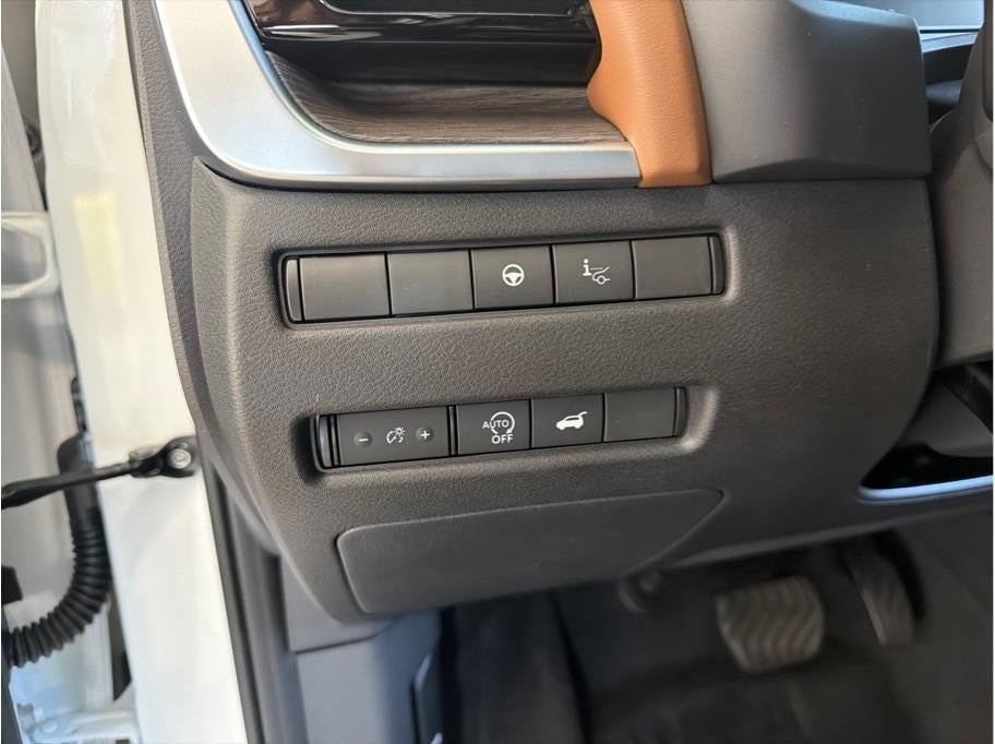 2026 Nissan Rogue Platinum Sport Utility 4D