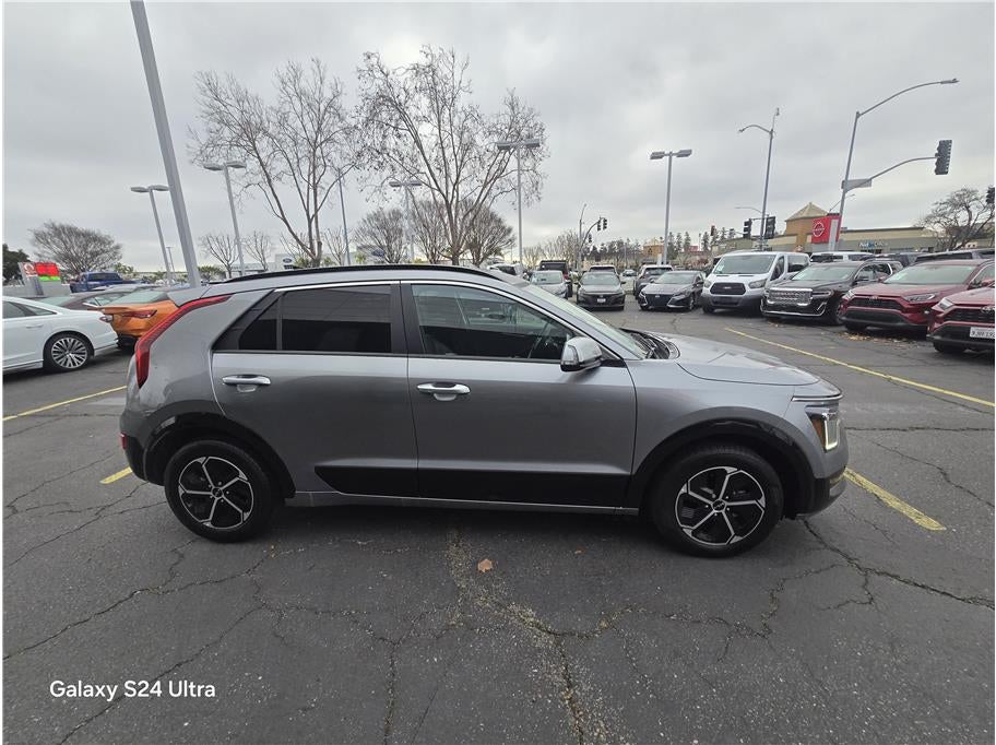 2024 Kia Niro SX Wagon 4D