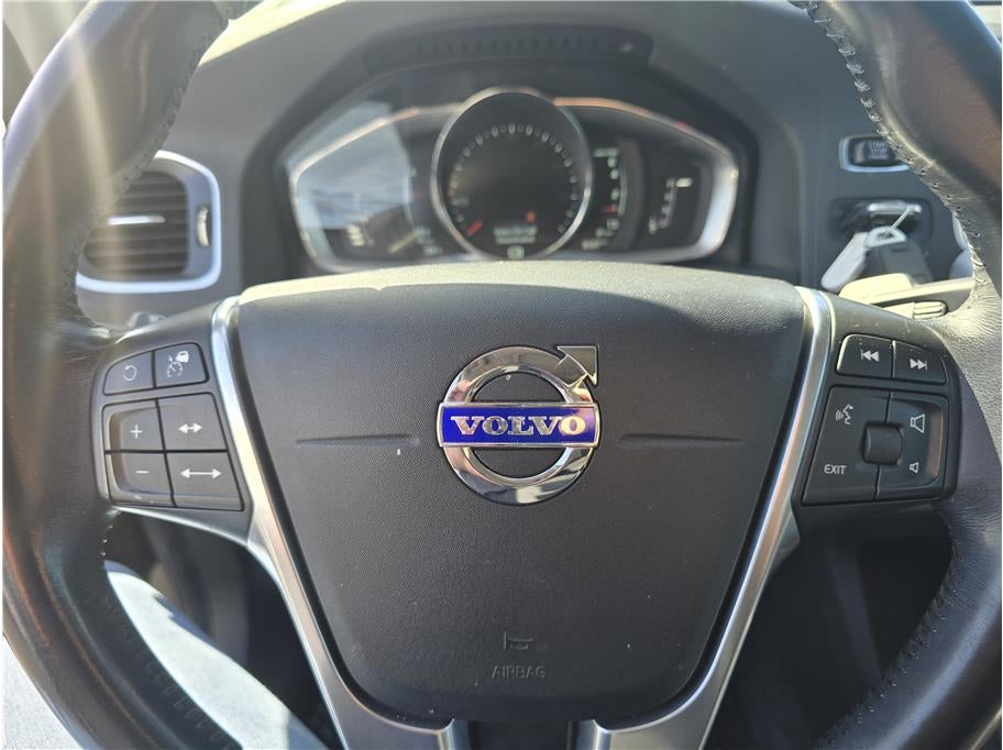 2016 Volvo S60 T5 Inscription Platinum Sedan 4D