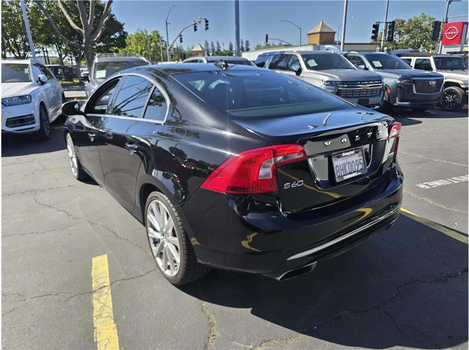 2016 Volvo S60 T5 Inscription Platinum Sedan 4D