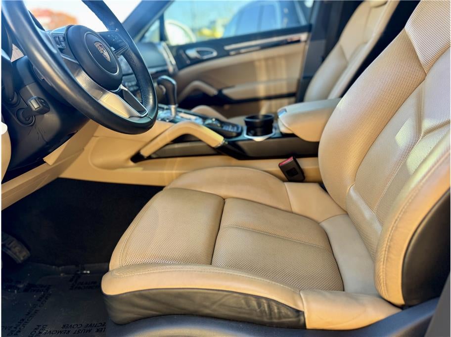 2018 Porsche Cayenne Sport Utility 4D