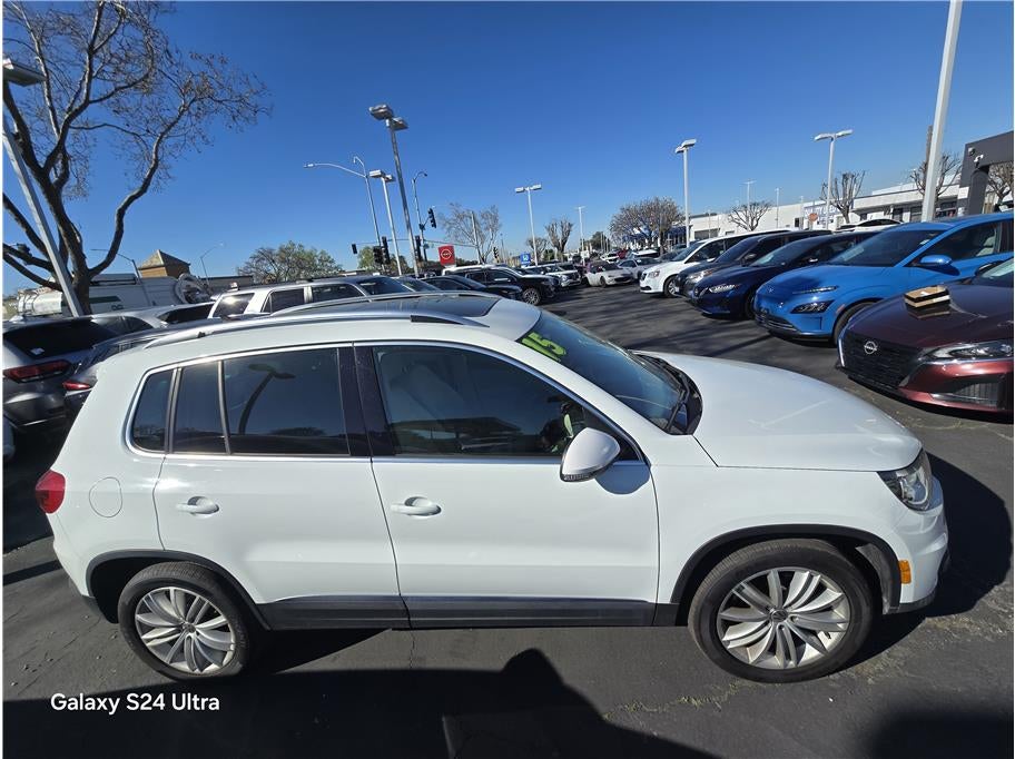 2015 Volkswagen Tiguan 2.0T SEL Sport Utility 4D