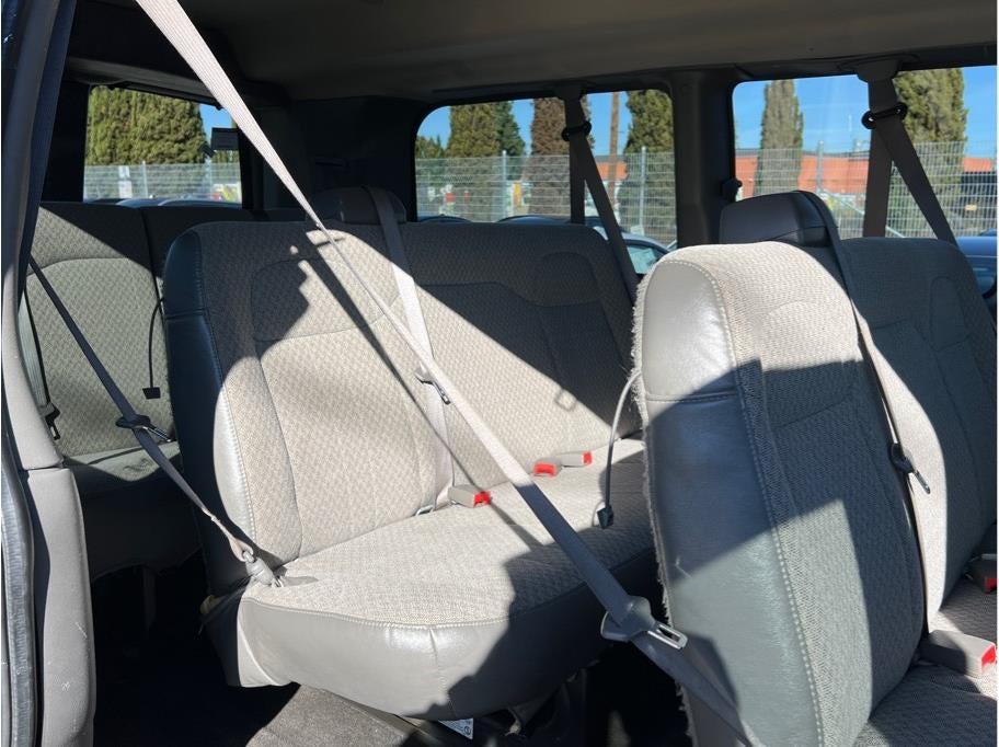 2017 Chevrolet Express 2500 Passenger LS Van 3D