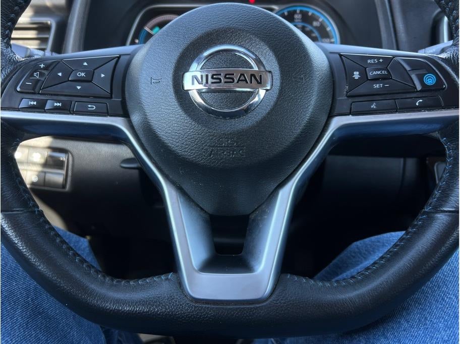 2018 Nissan LEAF SV Hatchback 4D