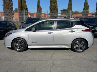 2018 Nissan LEAF SV Hatchback 4D