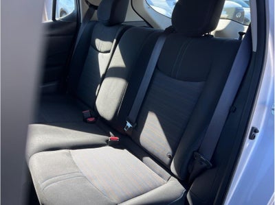 2018 Nissan LEAF SV Hatchback 4D