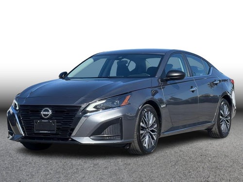 2025 Nissan Altima 2.5 SV Sedan 4D