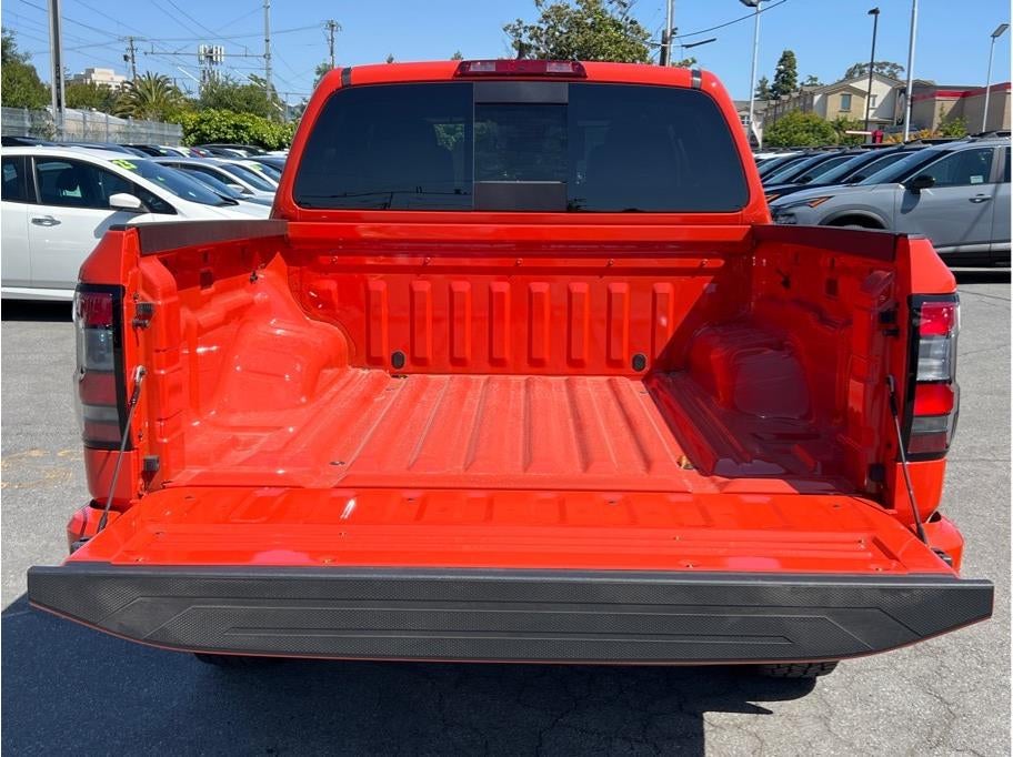 2025 Nissan Frontier PRO-4X Pickup 4D 5 ft