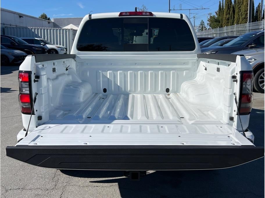 2026 Nissan Frontier SV Crew Cab