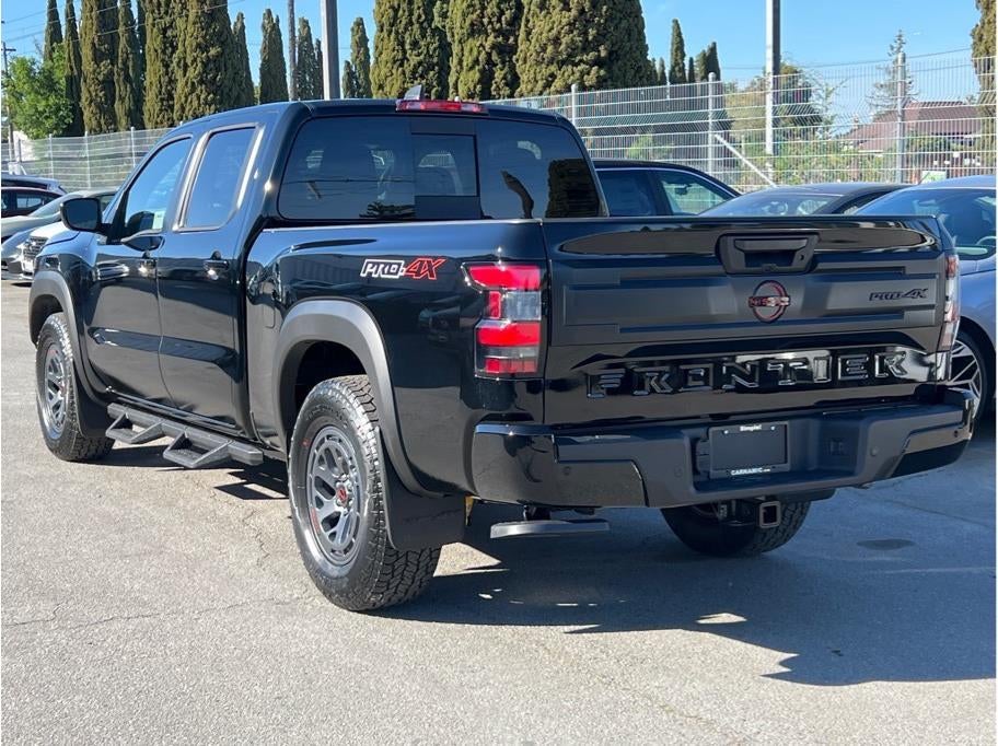 2026 Nissan Frontier Crew Cab SV Pickup 4D 6 ft