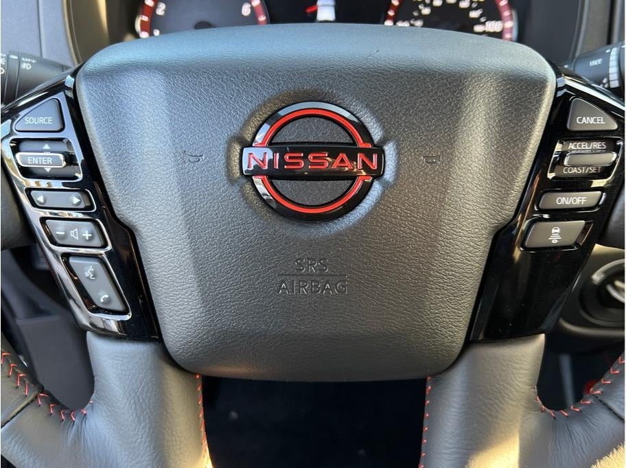 2026 Nissan Frontier Crew Cab PRO-4X Pickup 4D 6 ft