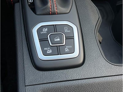 2026 Nissan Frontier Crew Cab PRO-4X Pickup 4D 6 ft