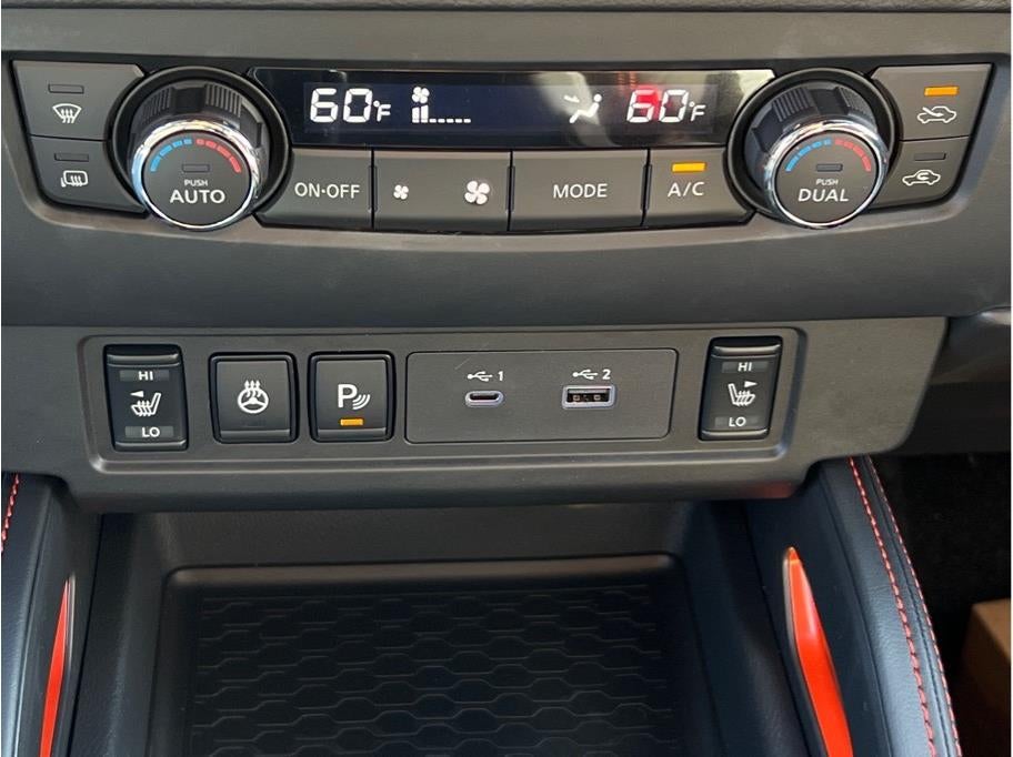 2026 Nissan Frontier Crew Cab PRO-4X Pickup 4D 6 ft