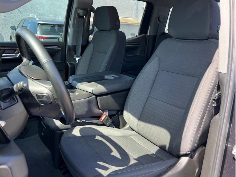 2024 Chevrolet Silverado 1500 Crew Cab RST Pickup 4D 5 3/4 ft