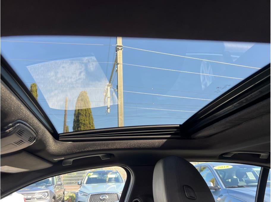 2020 BMW 3 Series 330i Sedan 4D