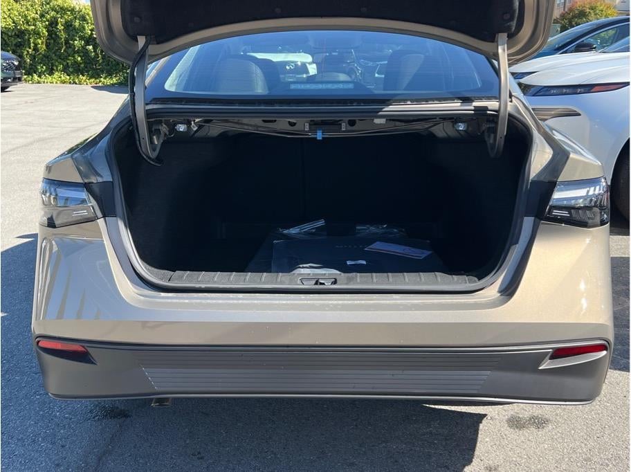 2027 Nissan Sentra SV