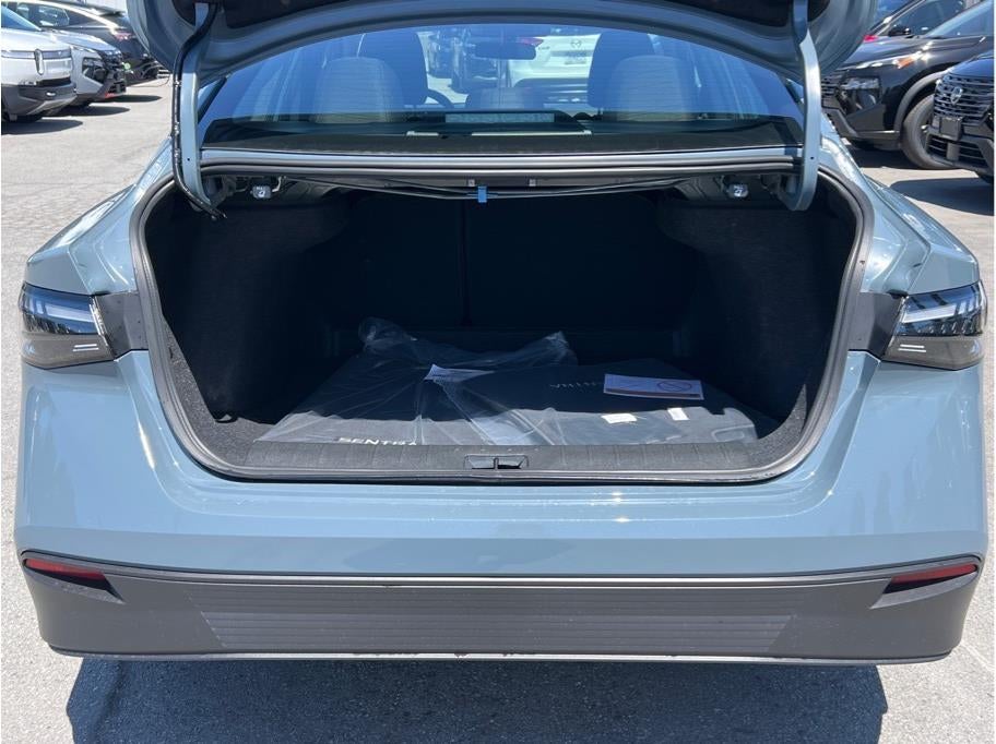 2026 Nissan Sentra SV Sedan 4D