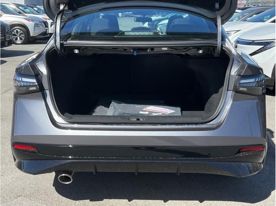 2027 Nissan Sentra SR