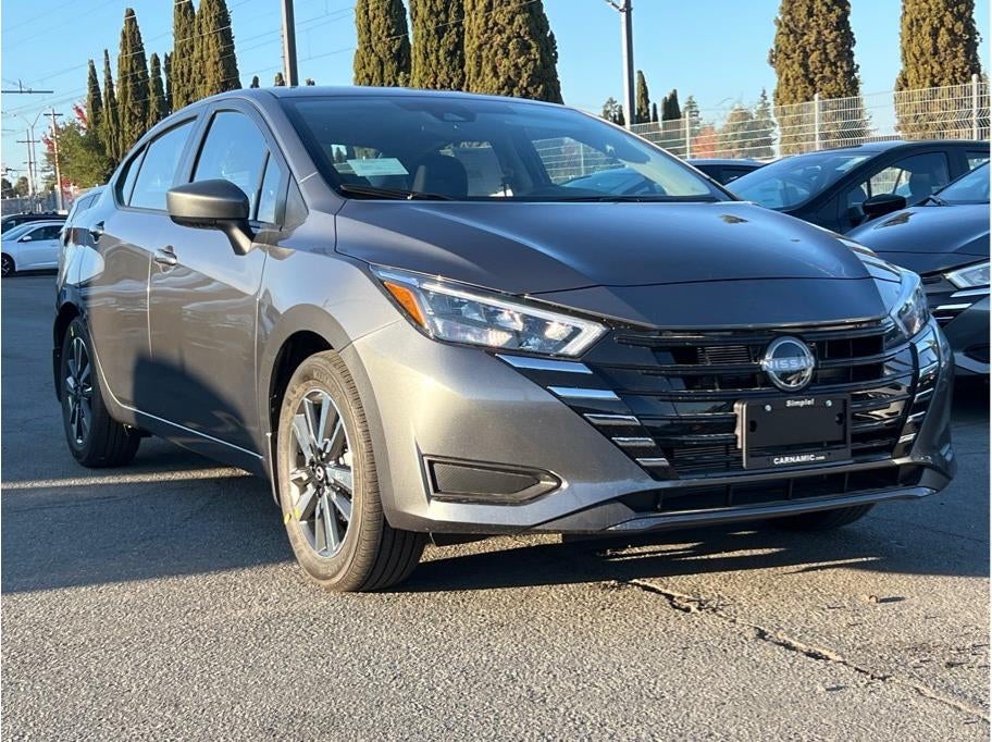 2025 Nissan Versa SV