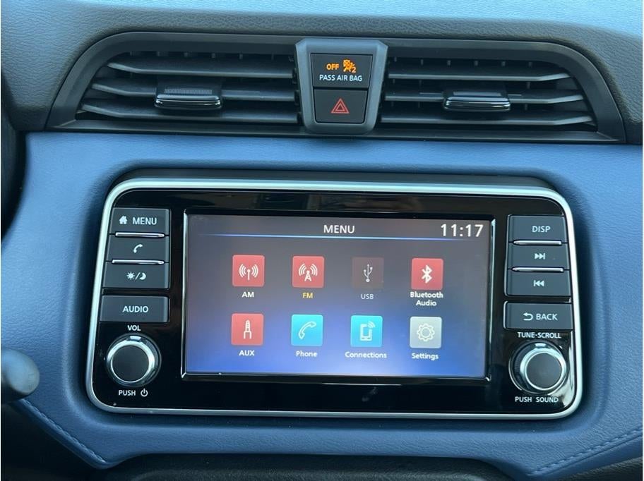 2025 Nissan Versa SV Sedan 4D