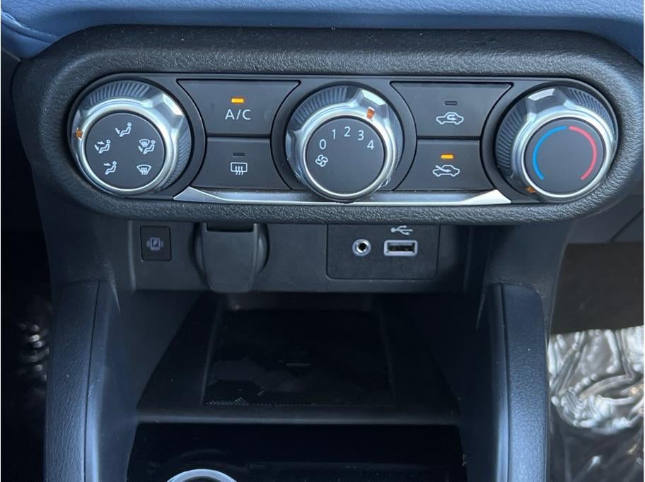 2025 Nissan Versa SV Sedan 4D