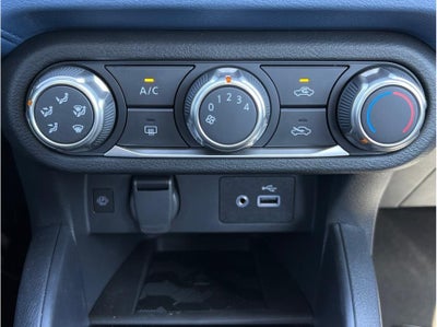 2025 Nissan Versa SV Sedan 4D