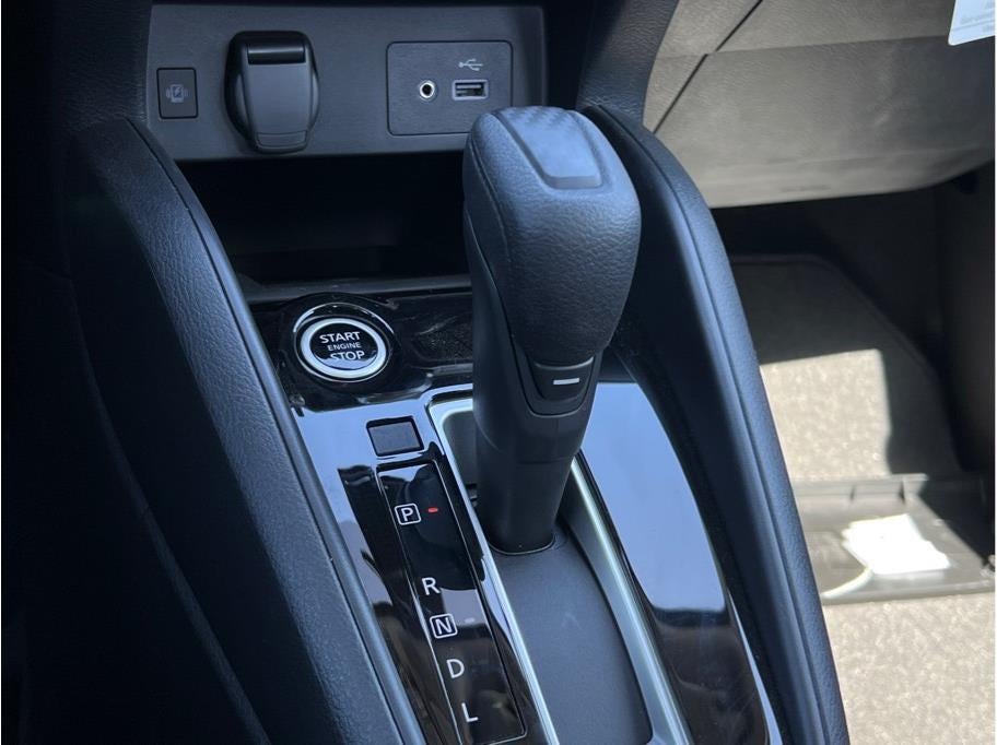 2025 Nissan Versa SV Sedan 4D