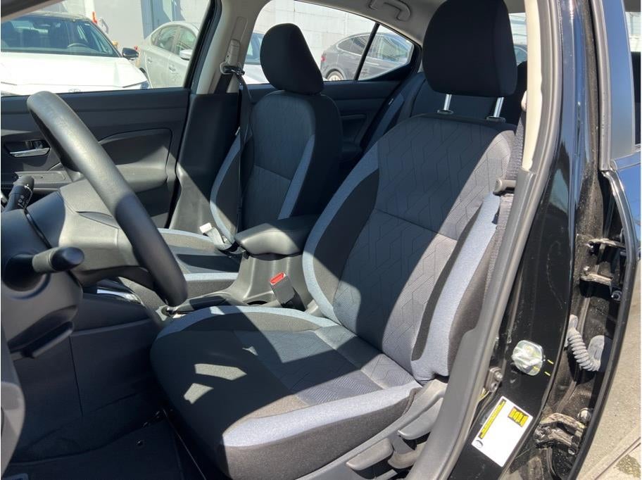 2025 Nissan Versa SV Sedan 4D