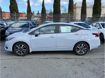 2025 Nissan Versa SV