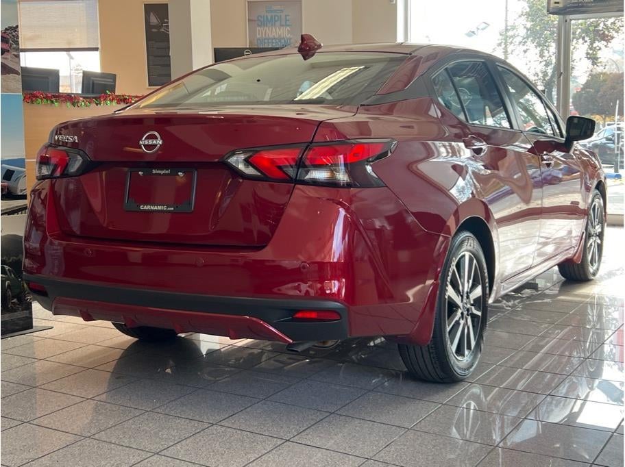 2025 Nissan Versa SV