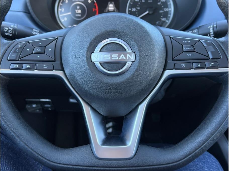 2025 Nissan Versa SV Sedan 4D