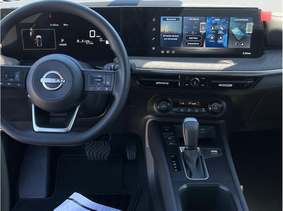 2026 Nissan Kicks SV Sport Utility 4D