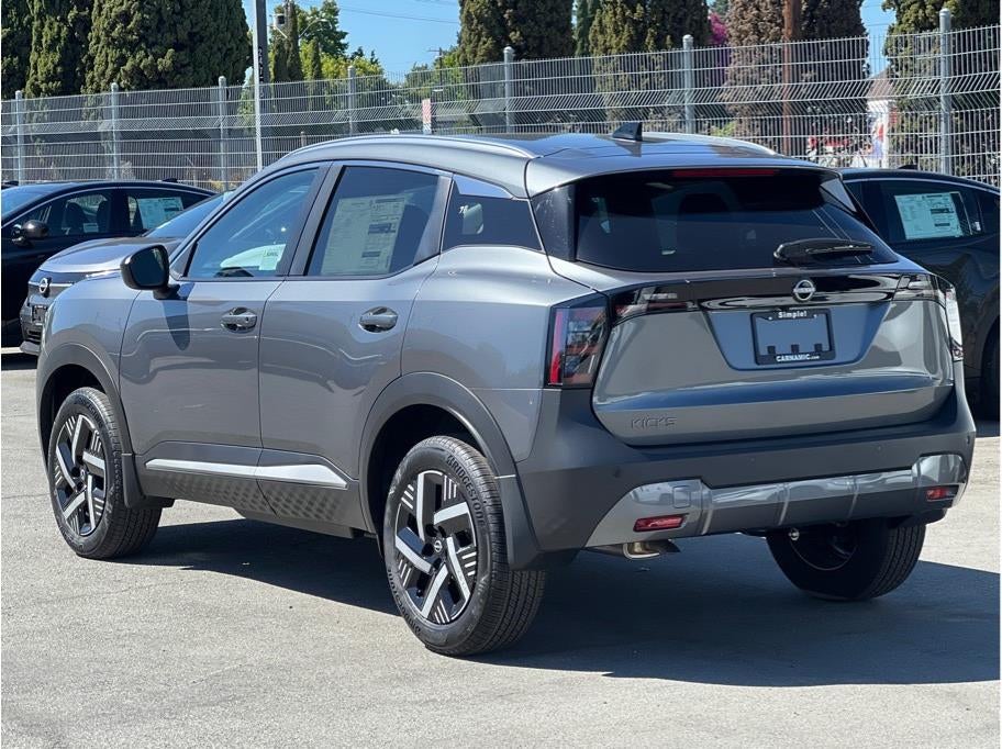 2026 Nissan Kicks SV Sport Utility 4D