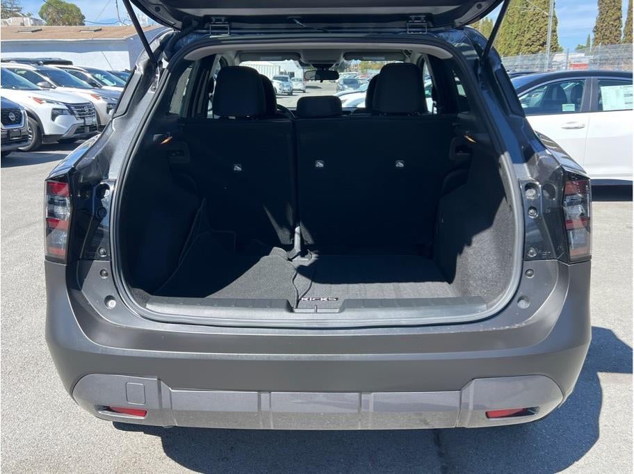 2027 Nissan Kicks MPV SV