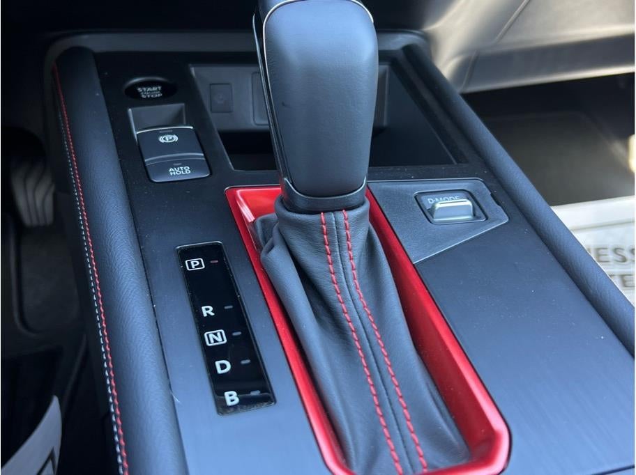 2025 Nissan Kicks SR Sport Utility 4D