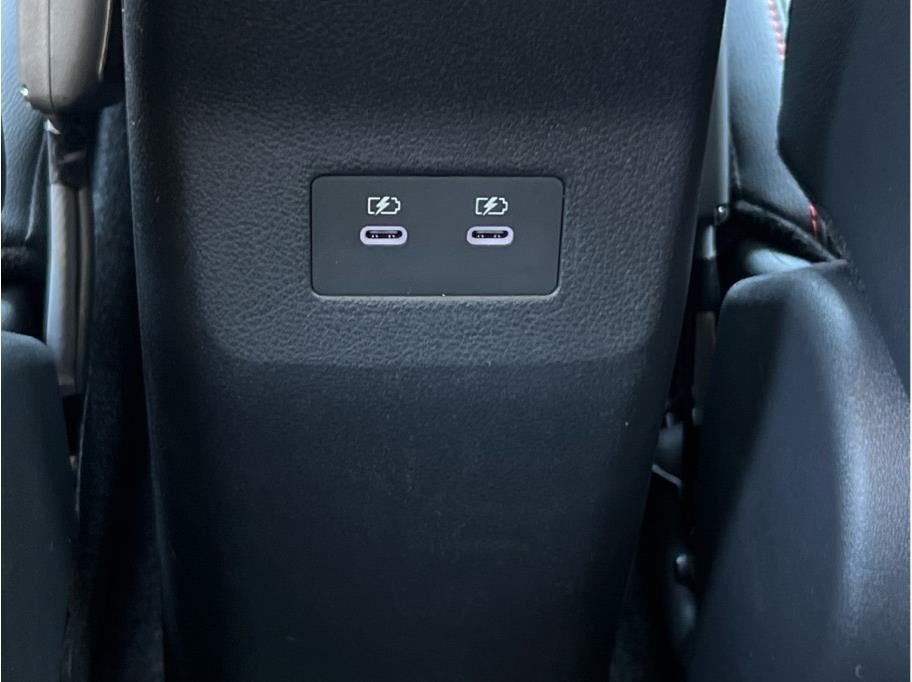 2025 Nissan Kicks SR Sport Utility 4D