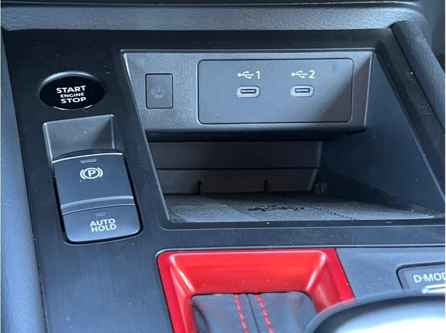 2025 Nissan Kicks SR Sport Utility 4D