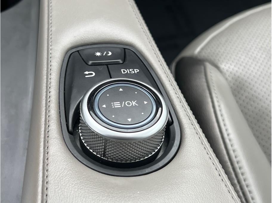 2023 INFINITI QX50 LUXE Sport Utility 4D