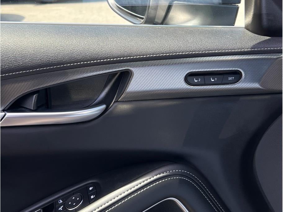 2025 INFINITI QX60 LUXE Sport Utility 4D
