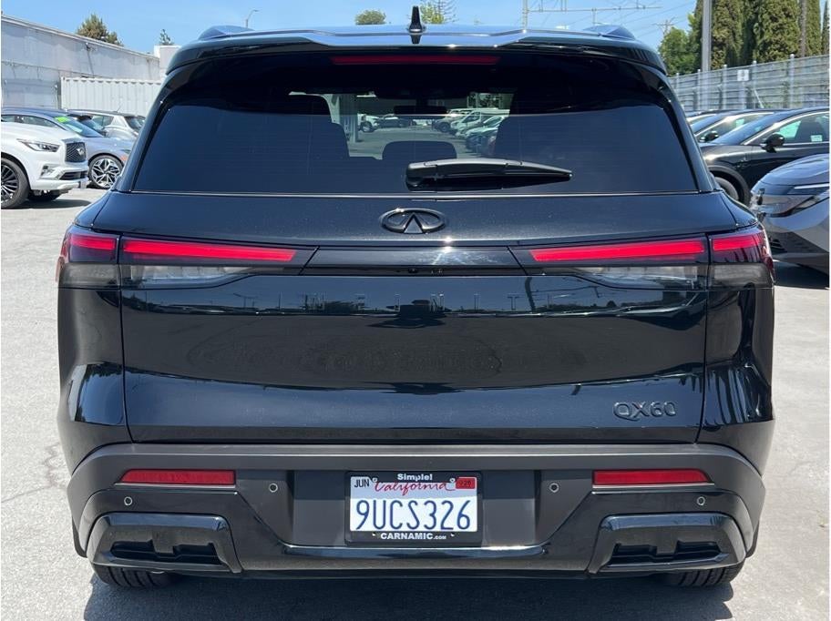 2025 INFINITI QX60 LUXE Sport Utility 4D