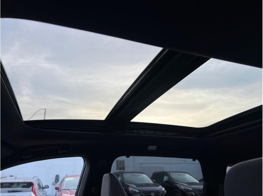 2025 INFINITI QX60 LUXE Sport Utility 4D