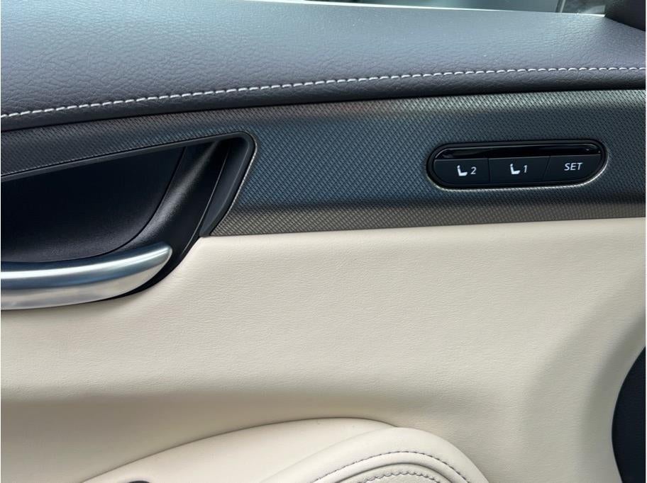 2025 INFINITI QX60 LUXE Sport Utility 4D