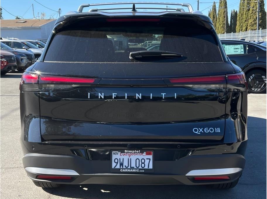 2026 INFINITI QX60 LUXE Sport Utility 4D