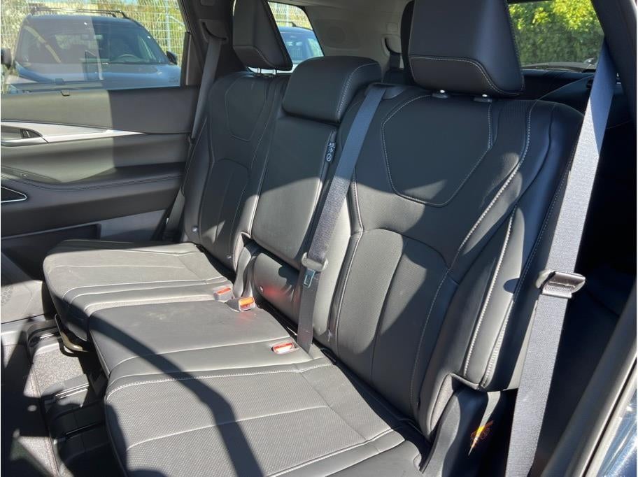 2026 INFINITI QX60 LUXE Sport Utility 4D
